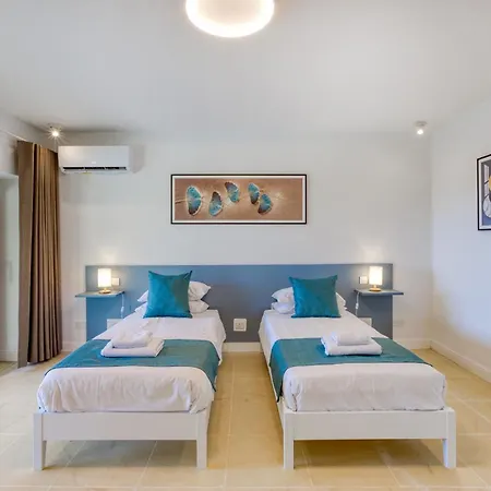 Ta Guza Villa