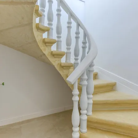 Villa Ta Guza *